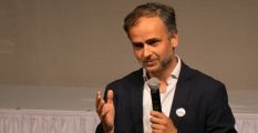 Přehlídka vládní organizace Nipos schytala kritiku. Reakce? Skandální cenzura!